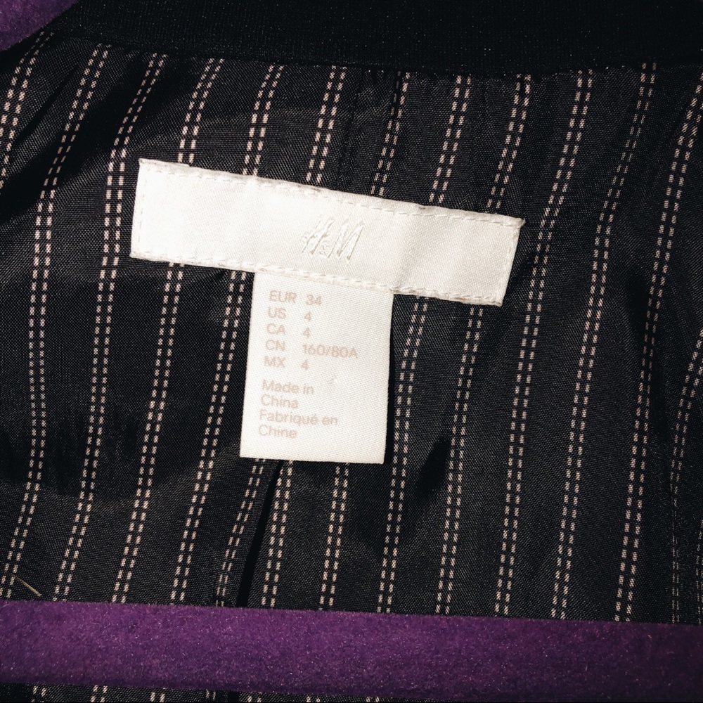 ✨H&M Fitted Blazer✨ - Picture 5 of 8